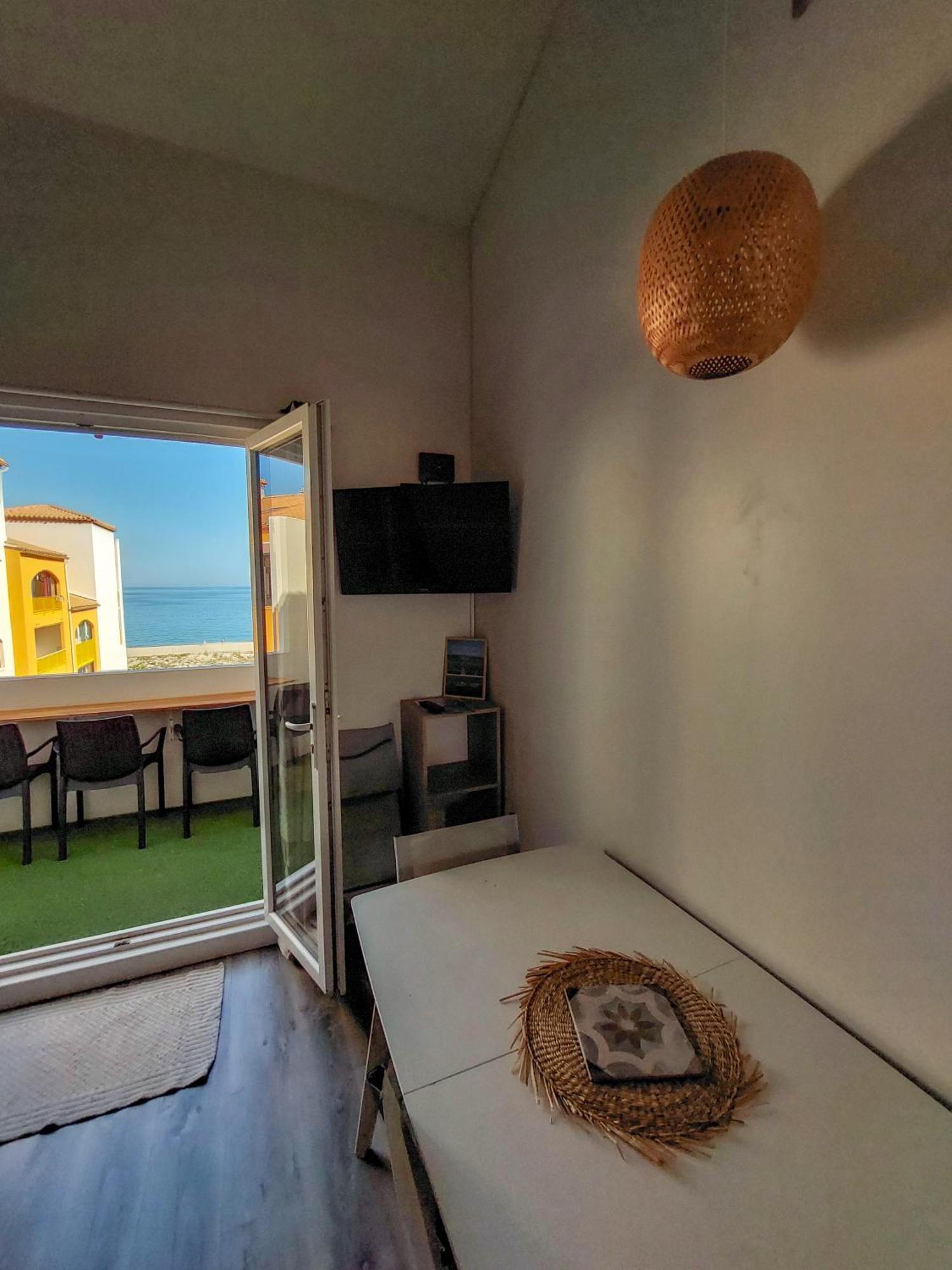 Appart Avec Terrasse Et Magnifique Vue Sur La Mer Le Barcares Exterior photo